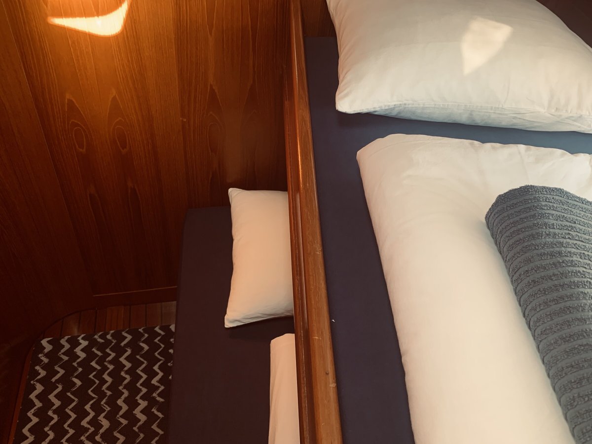 Segelboot - Jeanneau - 13.4 {{i18n.meters}}