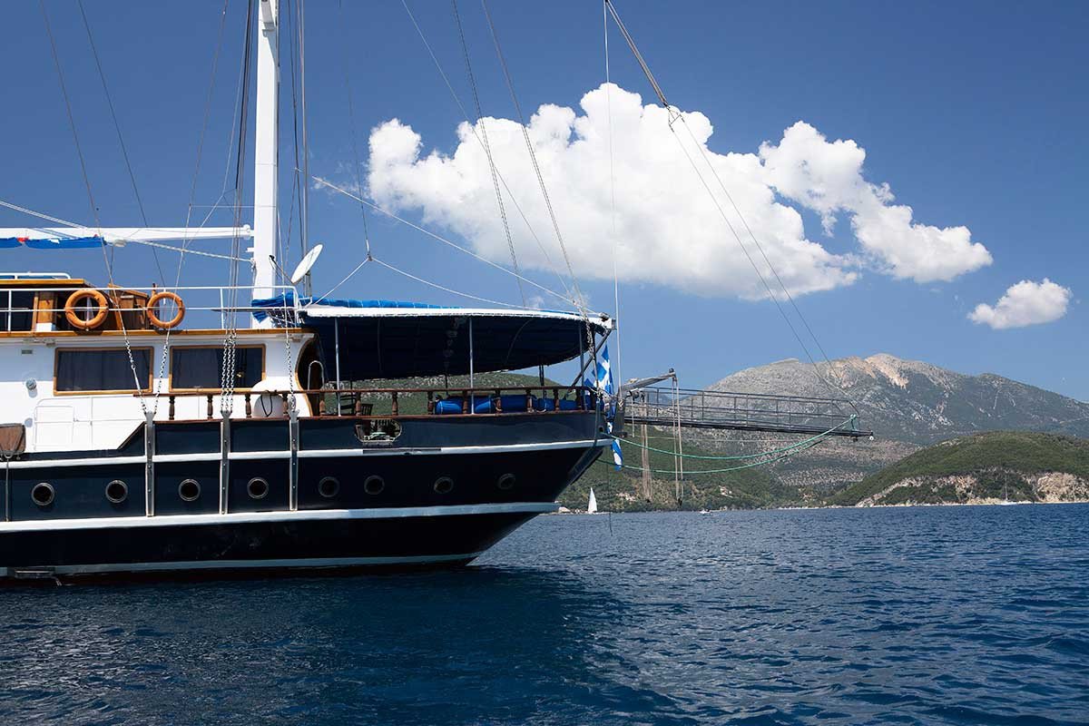 Mykonos Party & Entspannung in Yacht-Kabinencharter