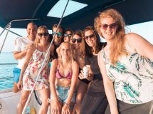 Entdecke Segelparadiese: Von Sardinien nach Korsika