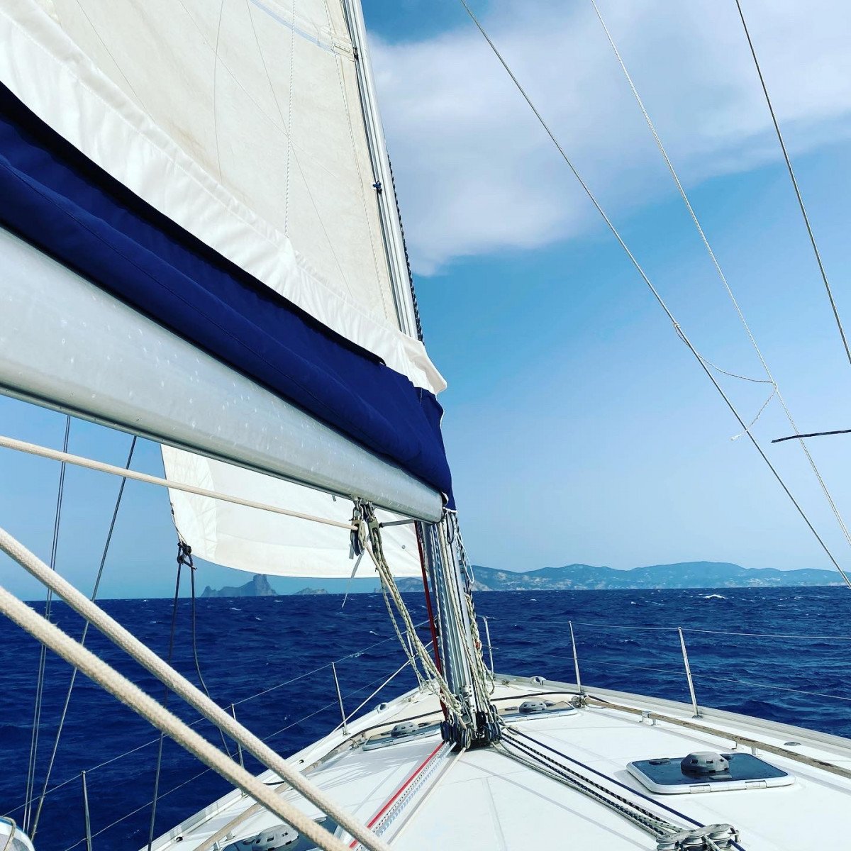 Family sailboat trip in Denia / Altea