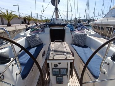 Erleben Sie die Regatta Copa del Canal von Valencia aus