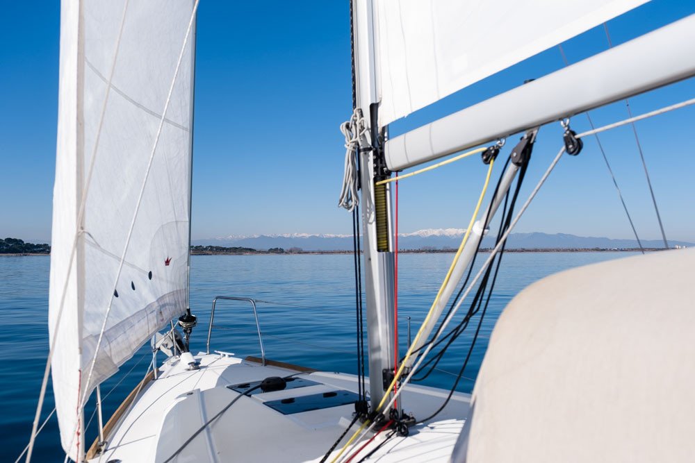 Explore the sea in Barcelona