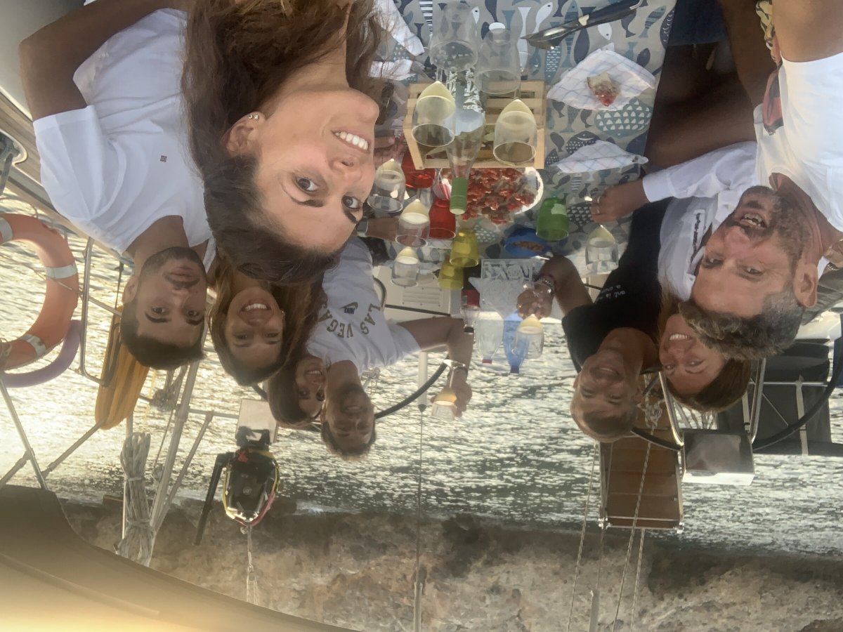 Rilassandosi sulle spiagge di sabbia bianca e acque cristalline