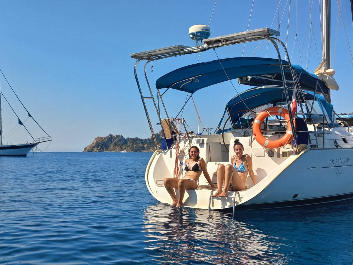 Viaje en barco por la costa de Dehesa de Campoamor, Alicante