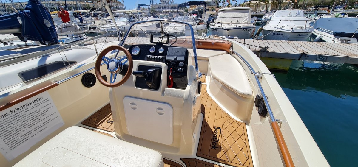 648419cfe946a8.04403218