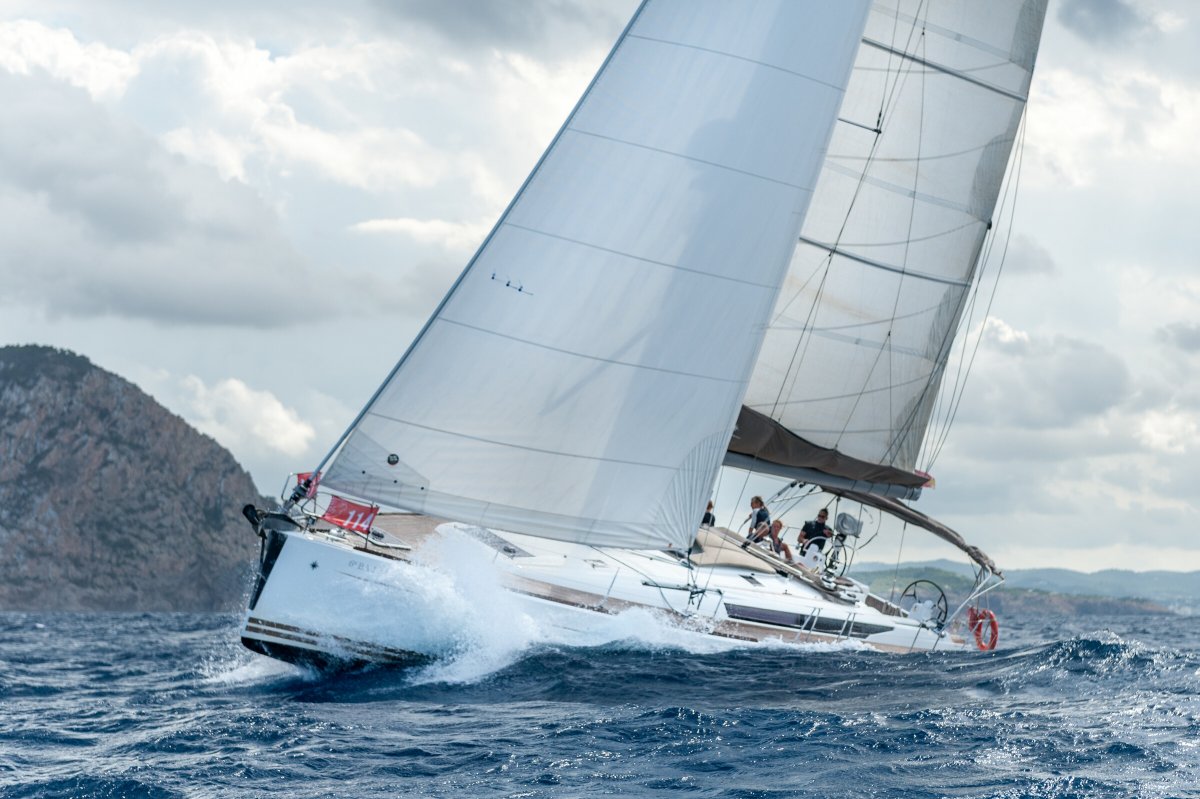 Jeanneau - 5 {{i18n.cabins}}