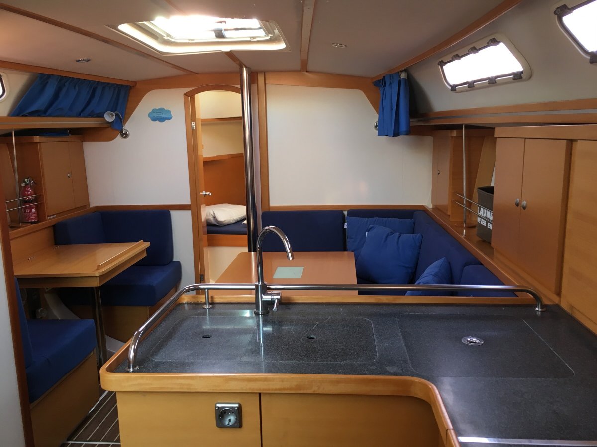 Segelboot - Hanse - 370