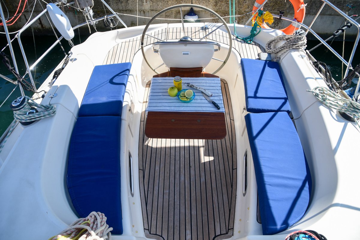 Bavaria Yachts - 12 {{i18n.meters}}