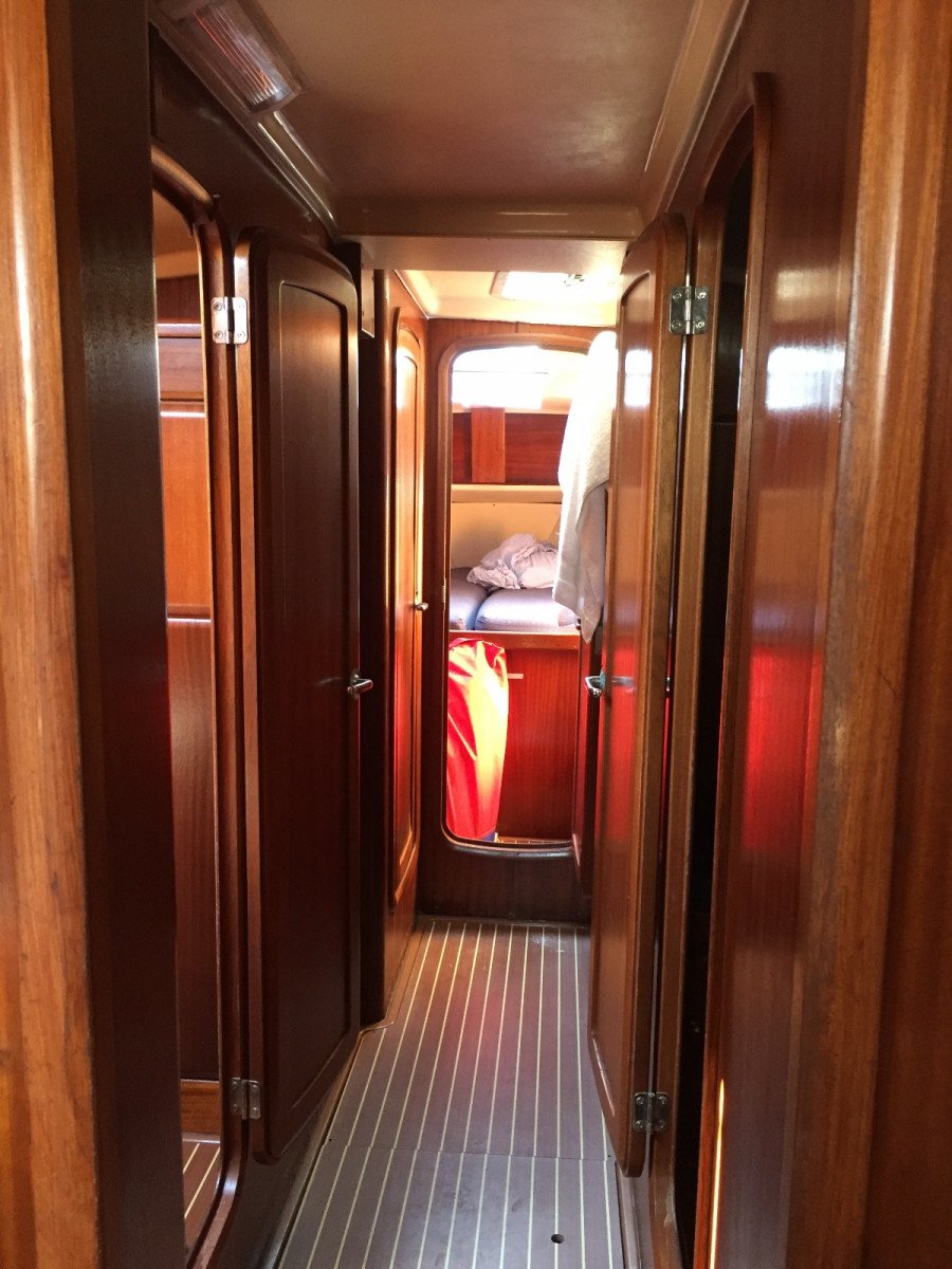Bavaria Yachts - 5 cabinas