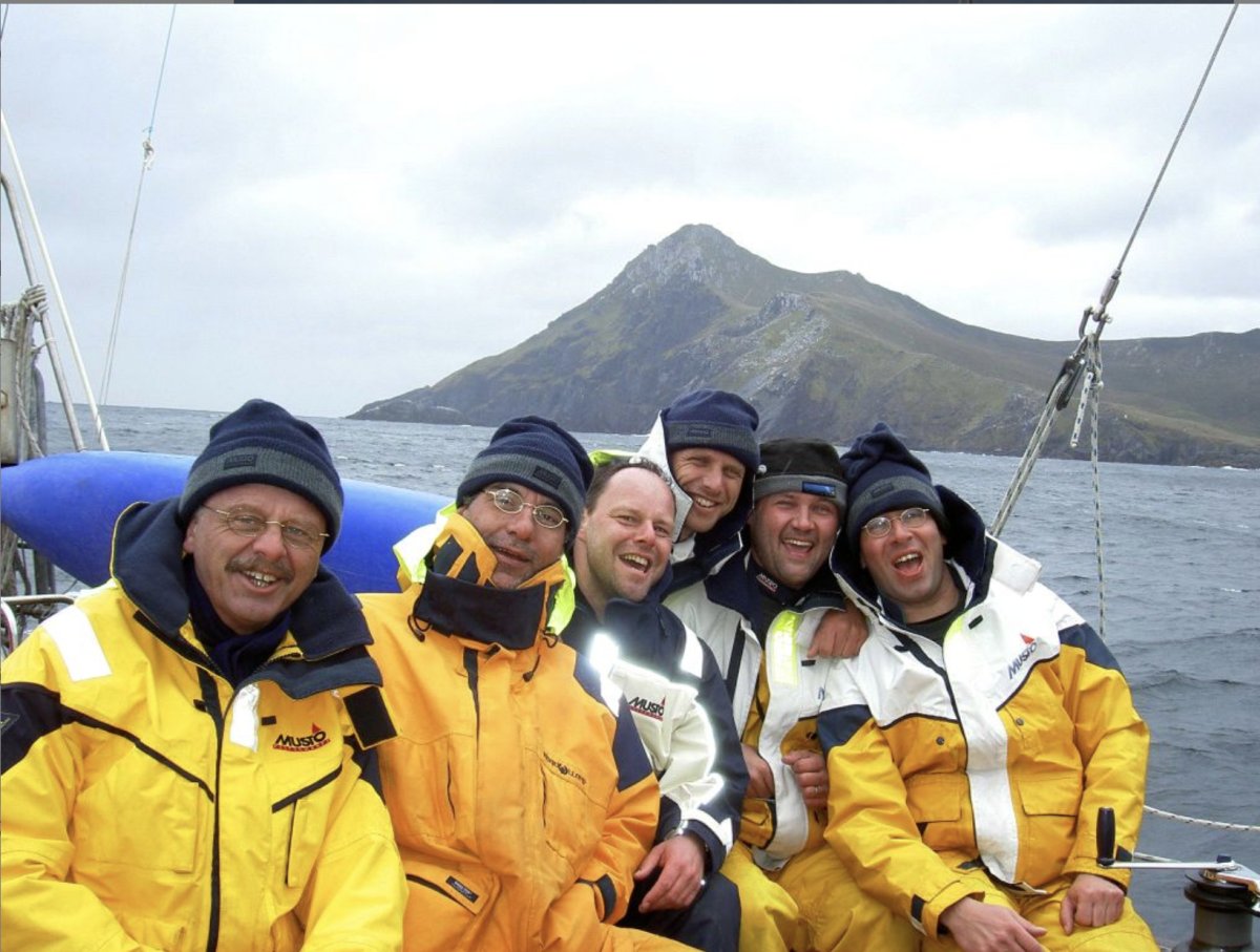 Expert sailing to the end of the world