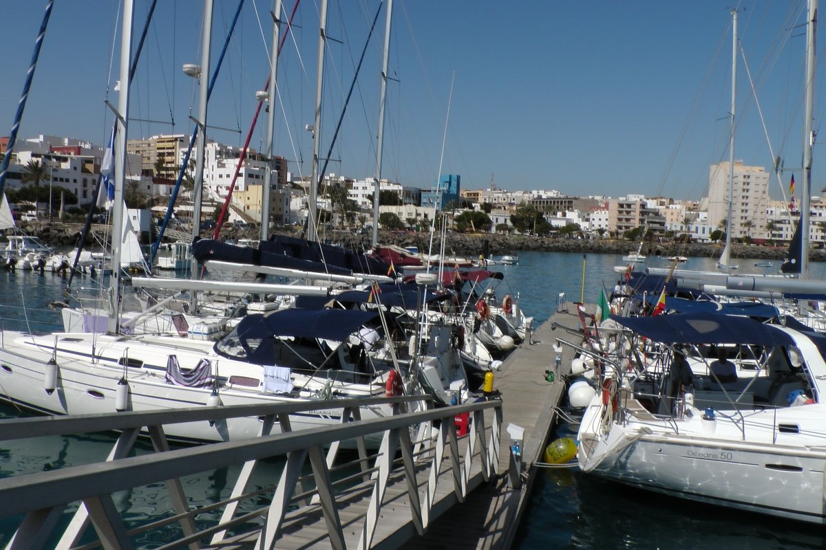 64b7fb399d3778.52182414