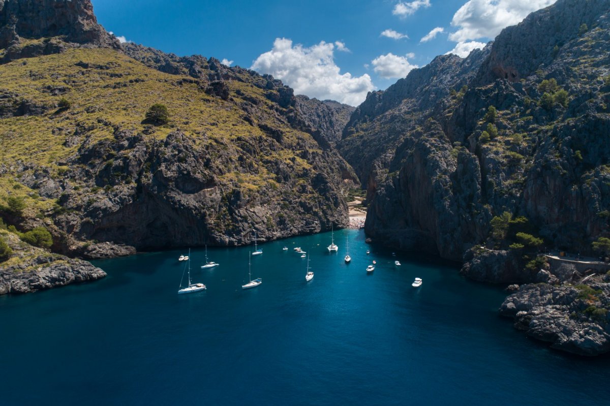Scoprendo le acque cristalline e le spiagge di sabbia bianca delle Grenadiness