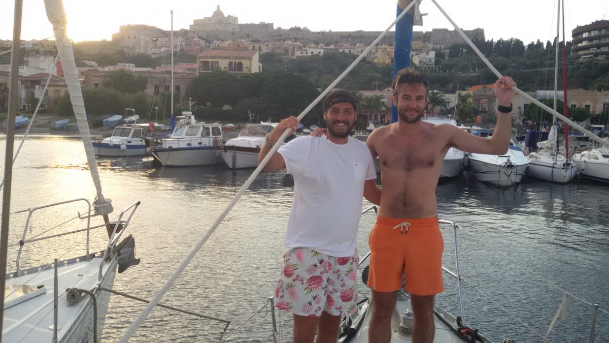 Segeln durch Maddalena-Archipel und Korsika auf einer Einweg-Reise