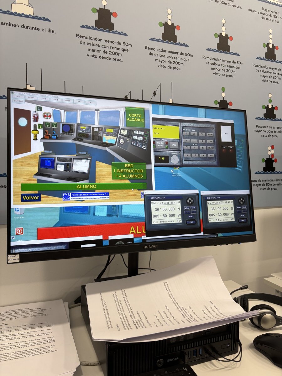 Barcos ROCA en la bahía de Getxo durante la clase