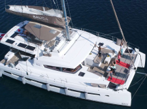 Vuelta al mundo en catamarán