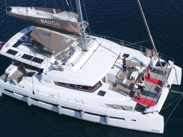 Traversata dell'Atlantico in catamarano: avventura in flottiglia e navigazione sestante