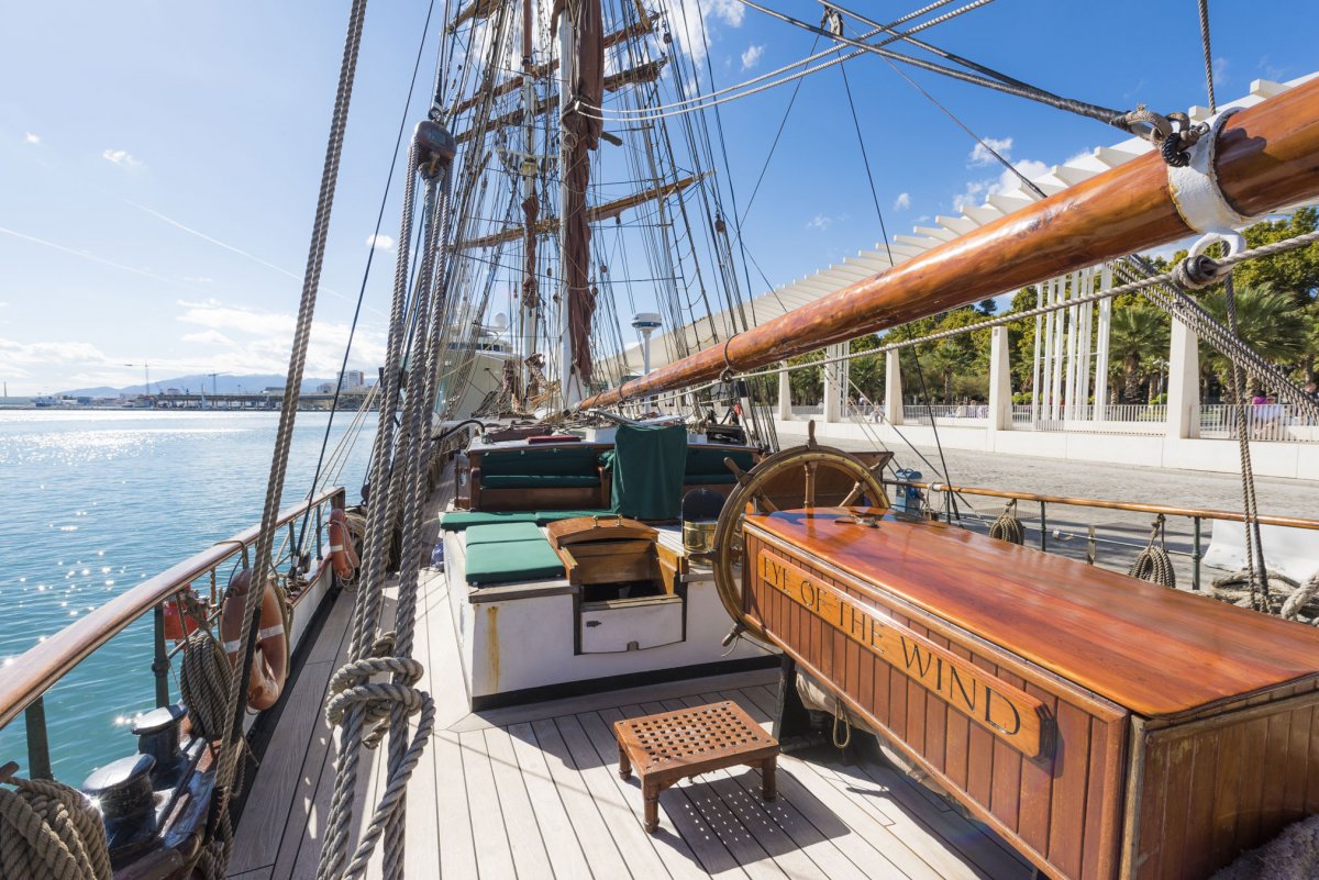 Learn to sail in the Atlantic Ocean