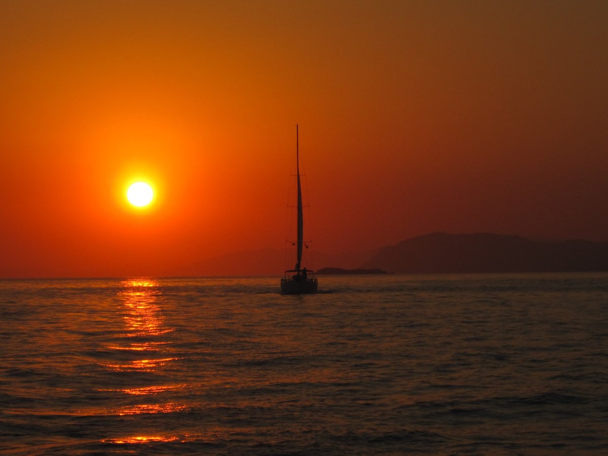 Esplora le Isole Sporadi in Vela