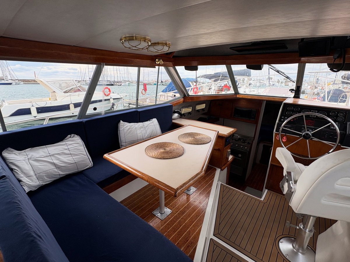 Motorboat - Bayliner - 2000