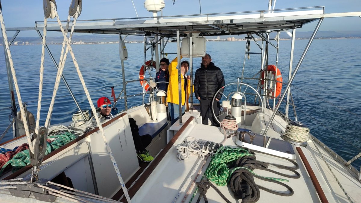 Bénéteau - 4 {{i18n.baths}}