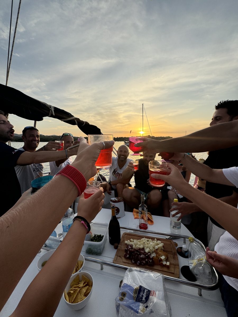 Sonnenschein im Mittelmeer genießen