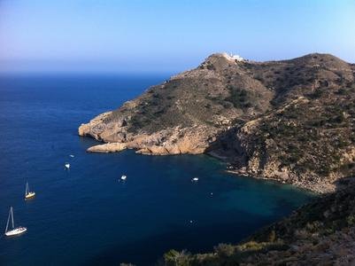 Erleben Sie die natürliche Schönheit von Serra Gelada auf einer Angel- und Bootsausflugsreise