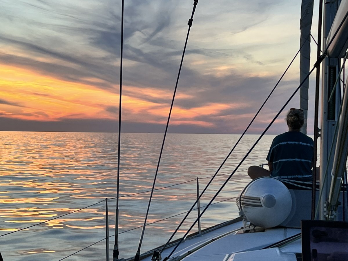 Sailboat for travel and sailing from Punat to Pula