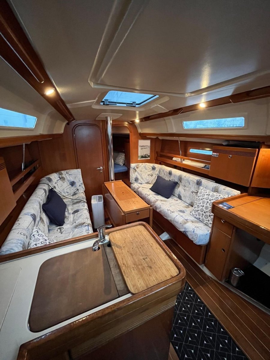 664db0aff3ed88.37069491