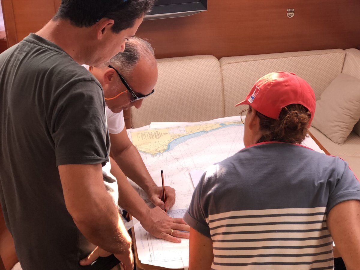 Excursión en velero por las costas de Valencia, Mallorca y Menorca