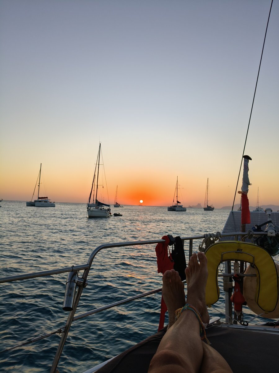 Sailing trips with dinner on board