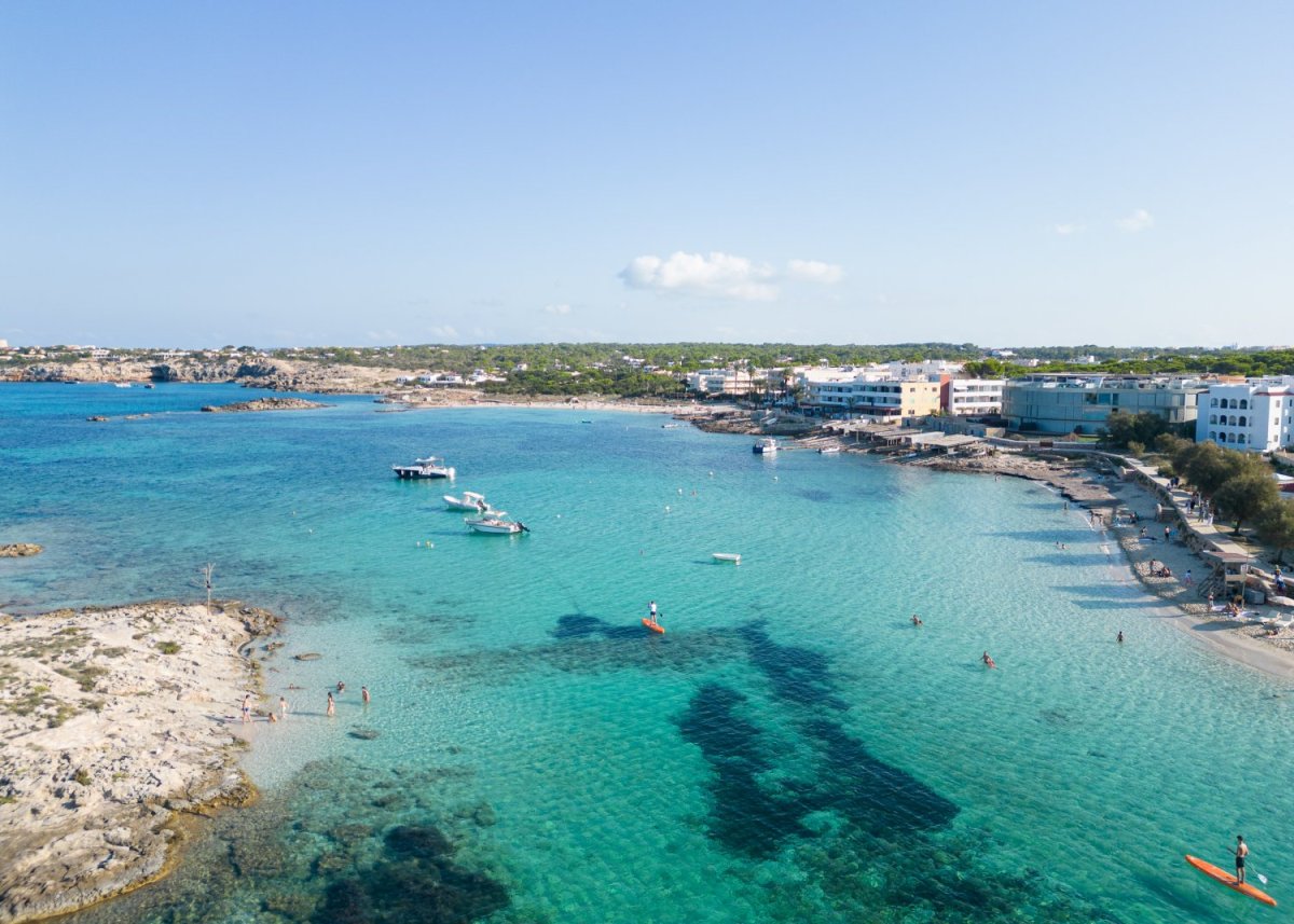 Naviga in un catamarano per Ibiza e Formentera