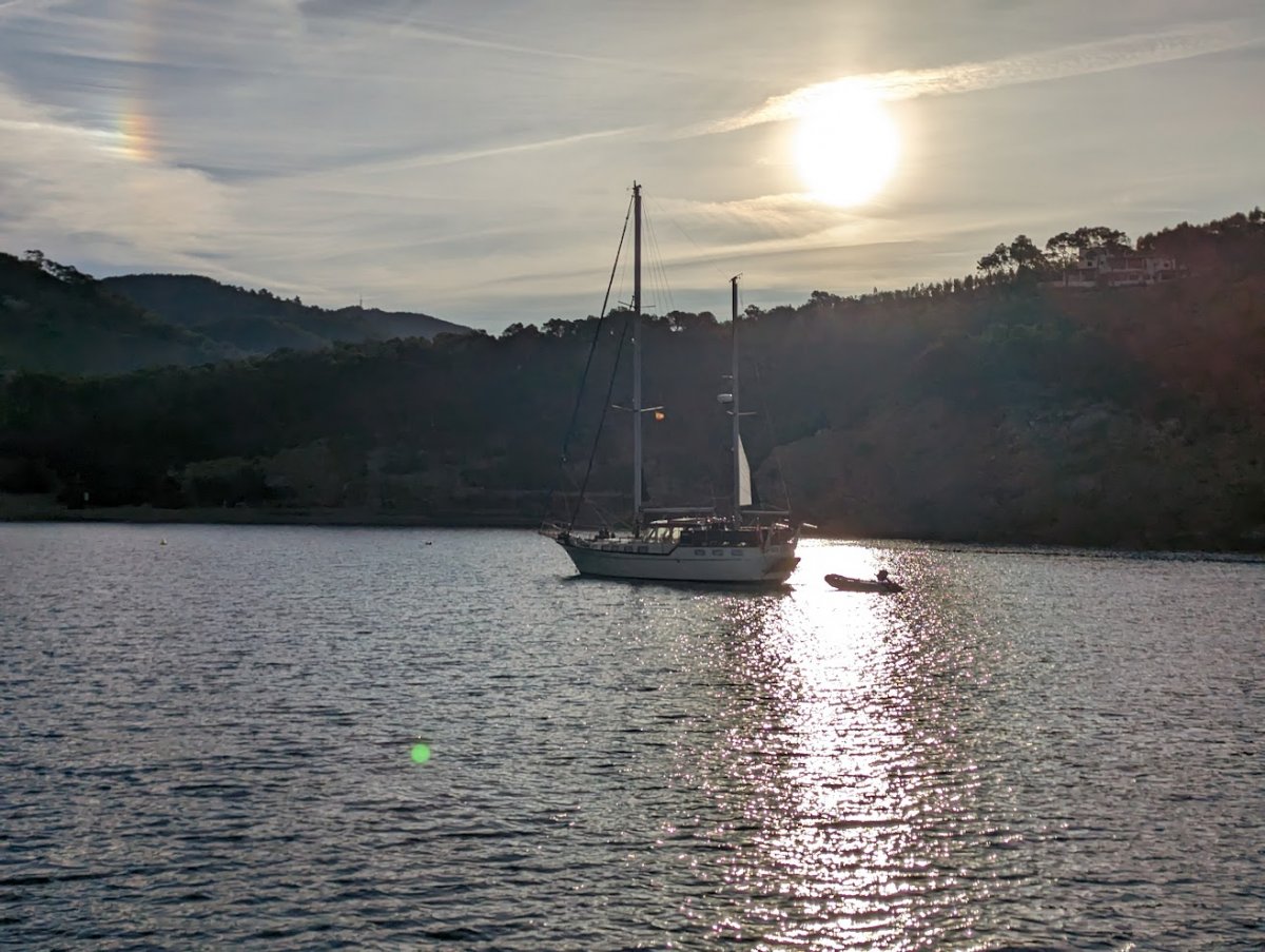 Boot im Hafen von Alicante