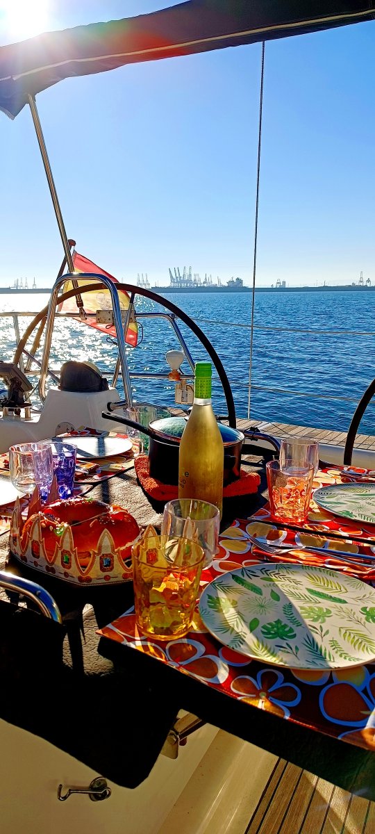 Un indimenticabile giro in barca a vela