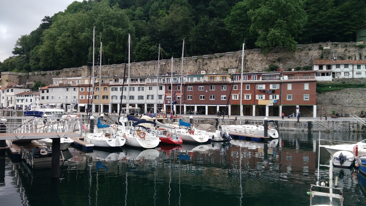 Eintägiger Segelkurs in San Sebastian