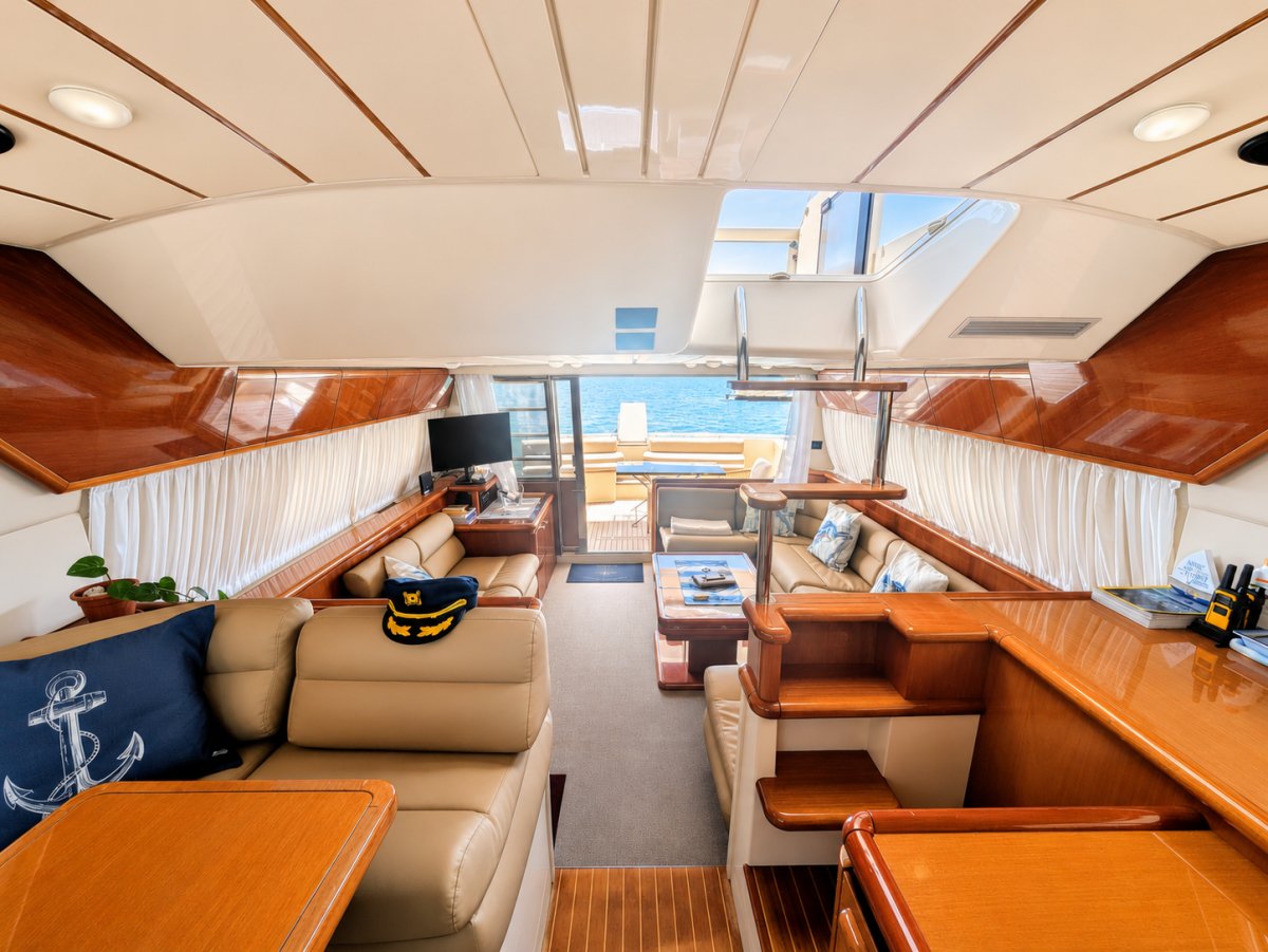 Explore the Bay of Cadiz with an exciting boat tour