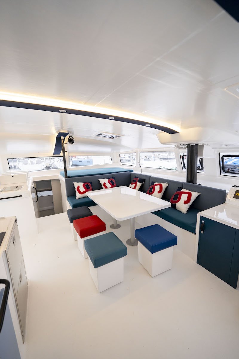 Catamarano - Marsaudon Composites - 8 persone