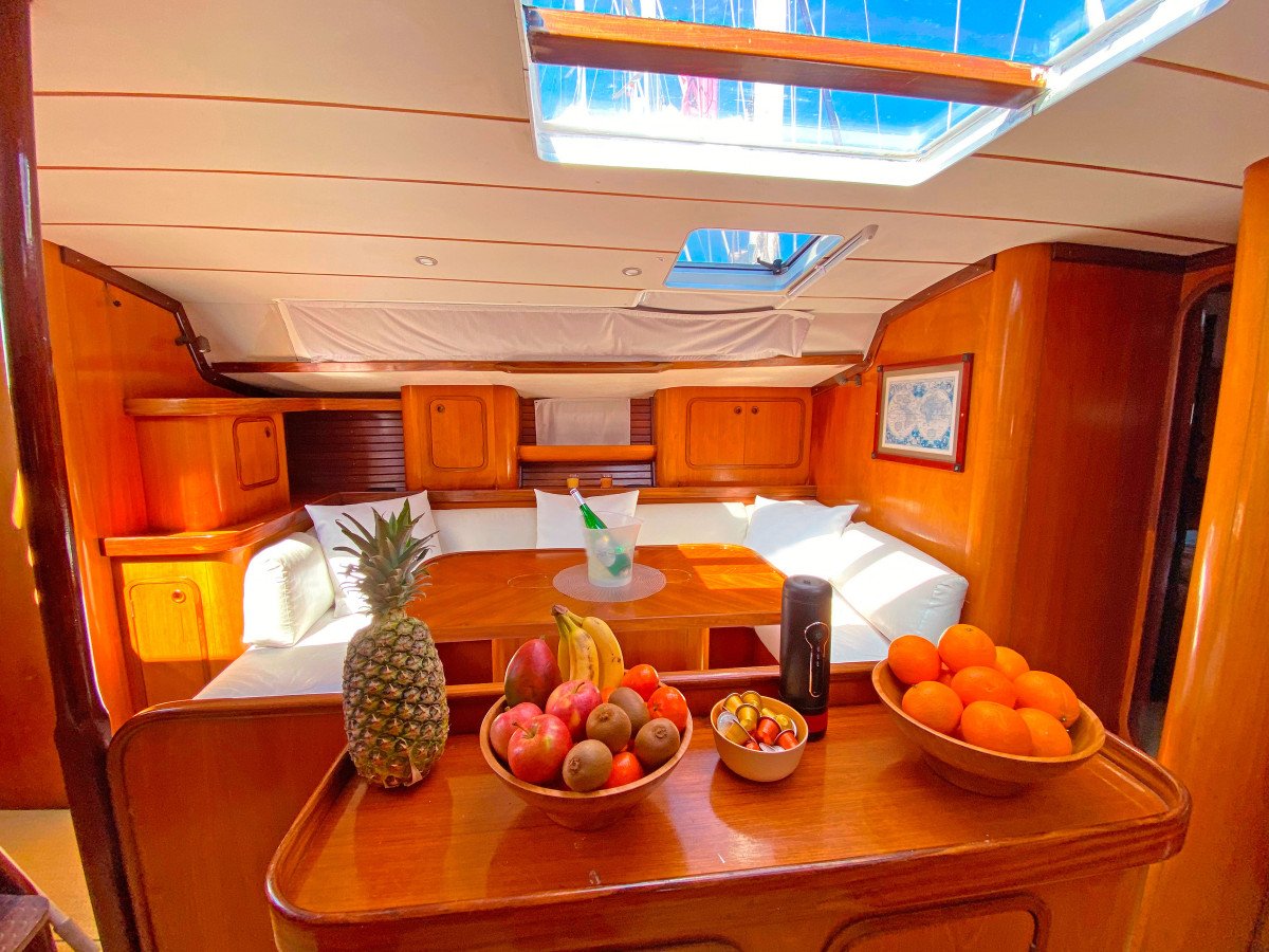 Viaje en barco a Ibiza