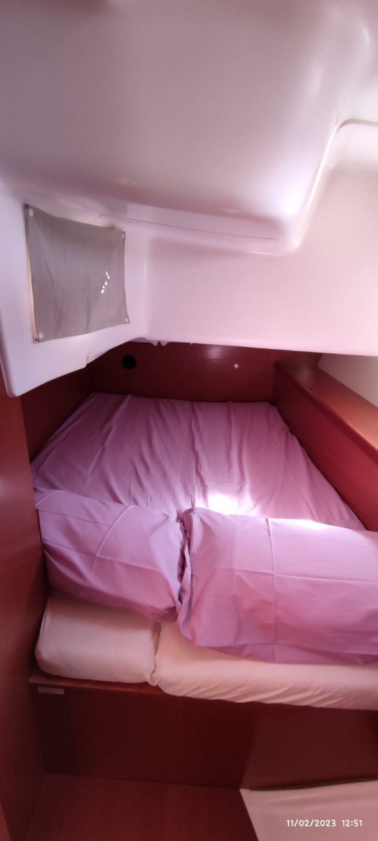 Sailboat - Bénéteau - Oceanis 40