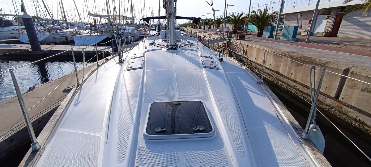 Aprende a navegar en un barco de vela en el mar Adriático
