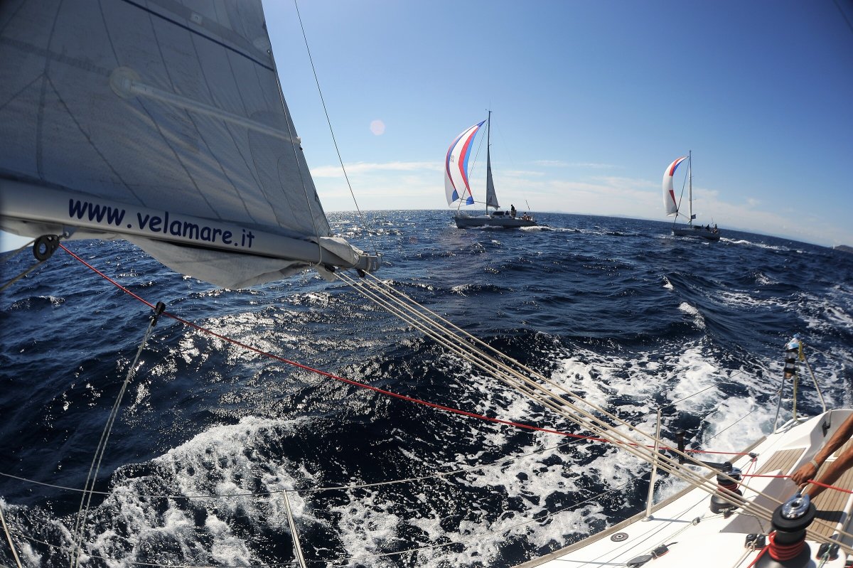 Sailboat - Bénéteau - First