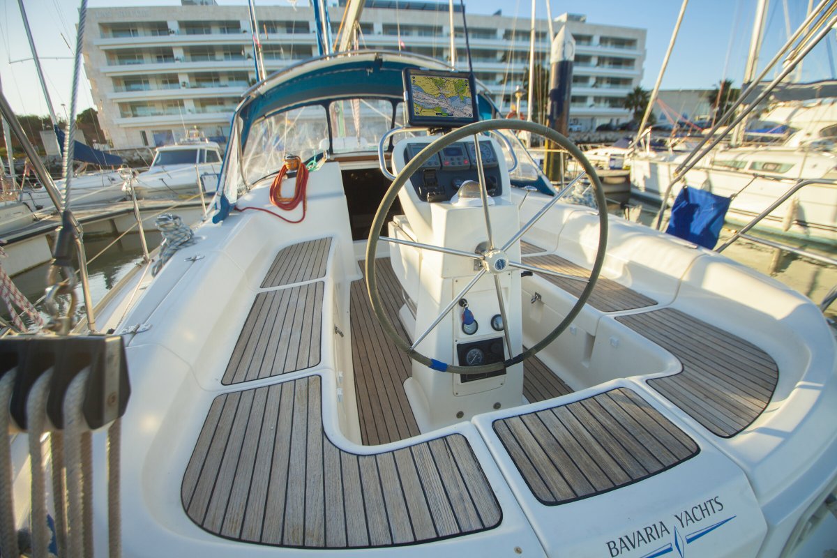 Embárcate en una aventura marítima con nuestro curso de ampliación del PER + Vela