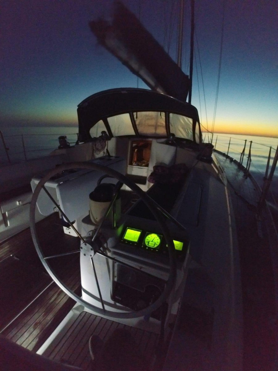 Segeln auf einem Segelboot lernen