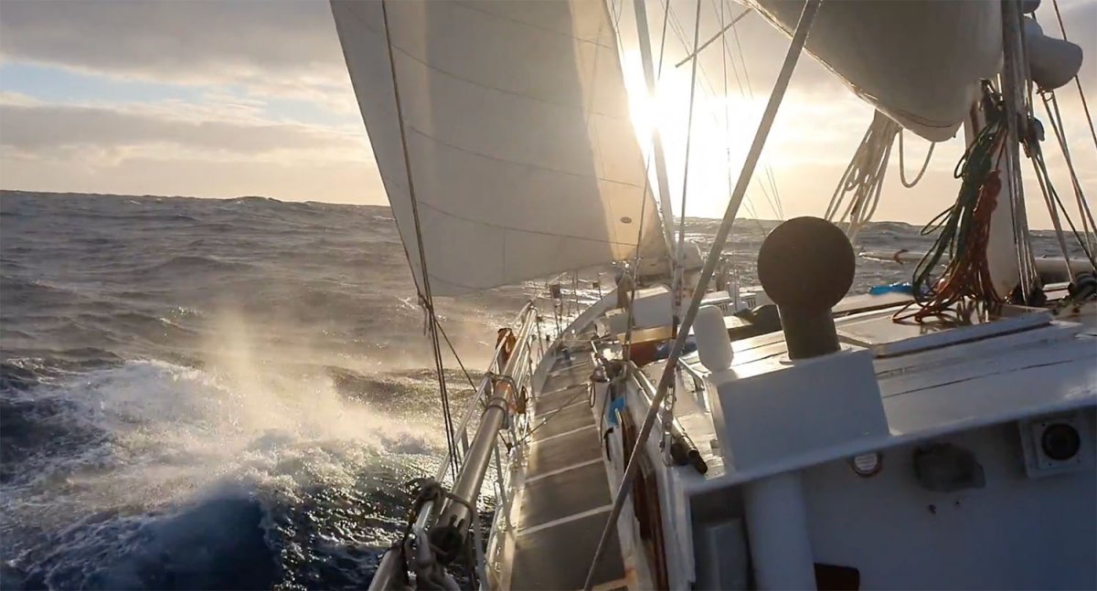 Sailing Course in French Polynesia