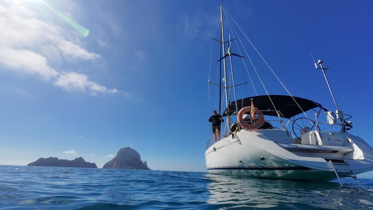 Curso de navegación por las islas Mallorca e Ibiza desde Valencia