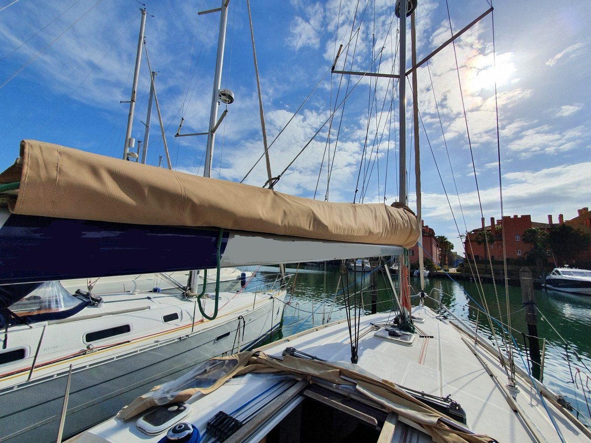 Dufour Yachts - 10.9 meters