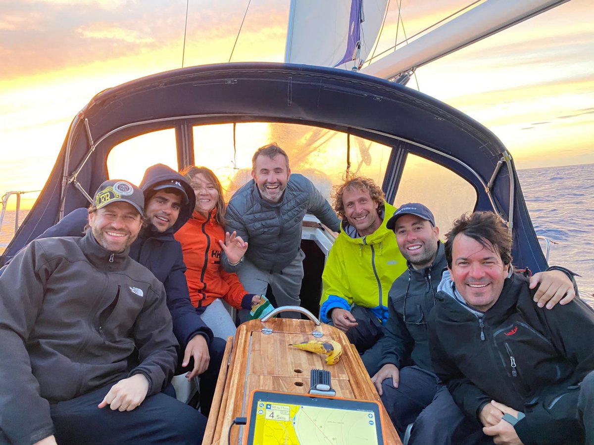 Disfruta de la vida a bordo mientras aprendes a navegar en un curso de 7 días desde Valencia