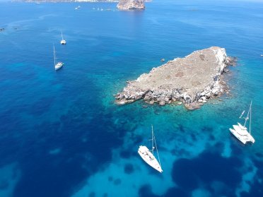 Flotilla cruise to the Aeolian Islands by sailing boat