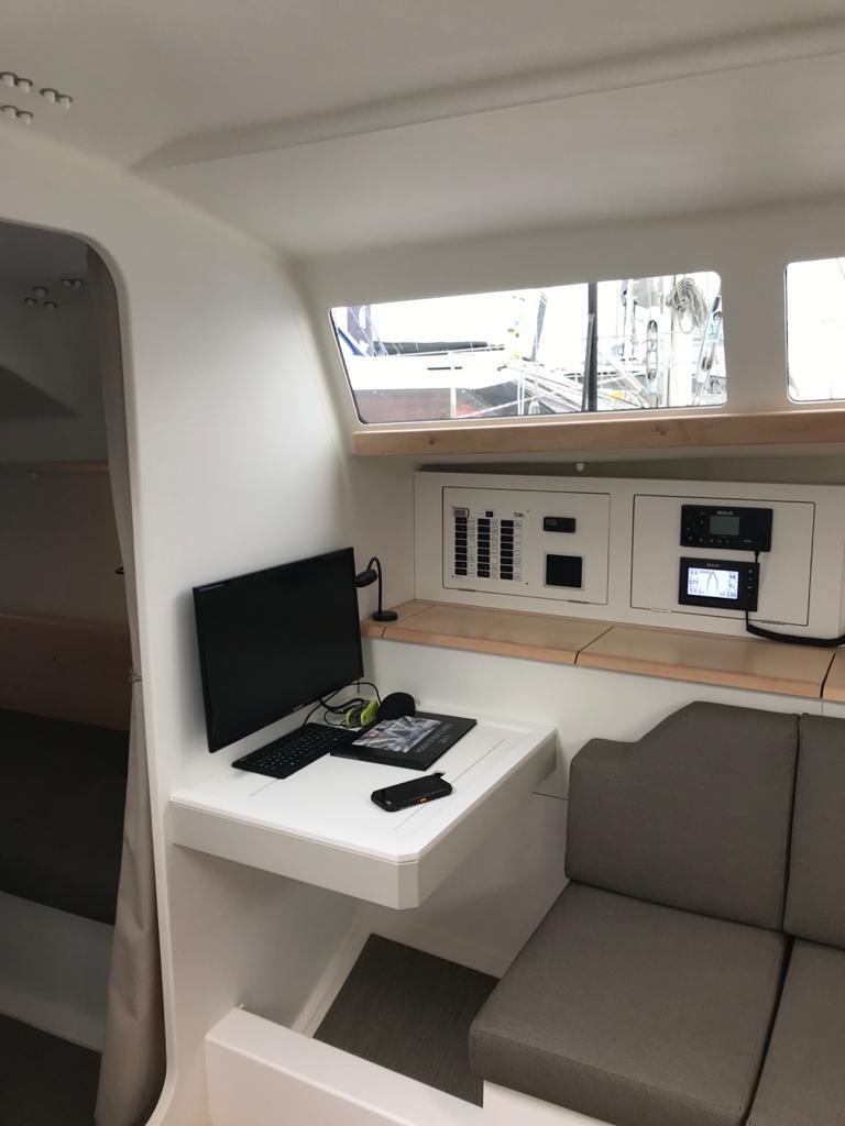 Segelboot - Pogo - 10 {{i18n.capacity}}