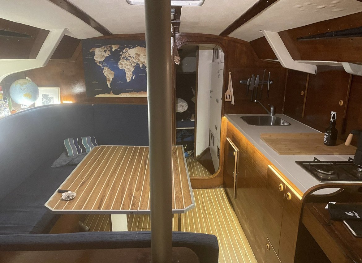 Jeanneau - 12.25 meters