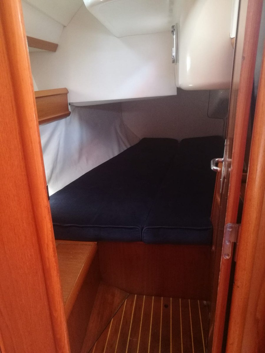 Segelboot - Jeanneau - 4 {{i18n.cabins}}